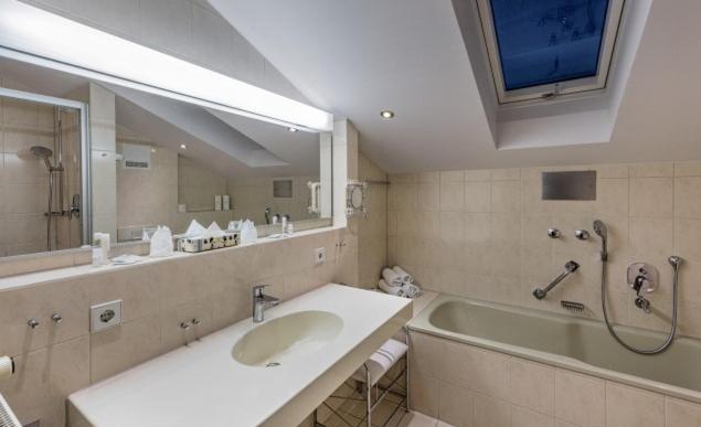 Landgasthaus & Kurfer Hof 3* Бад-Эндорф